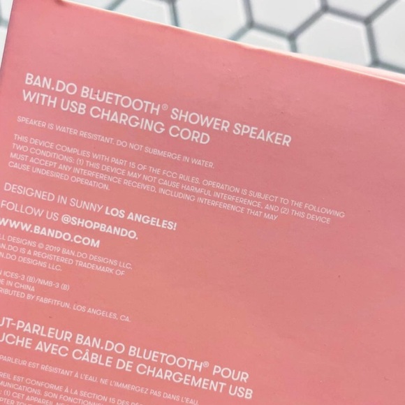 NIB Bando Bluetooth Portable Floral Shower Speaker - Picture 2 of 2